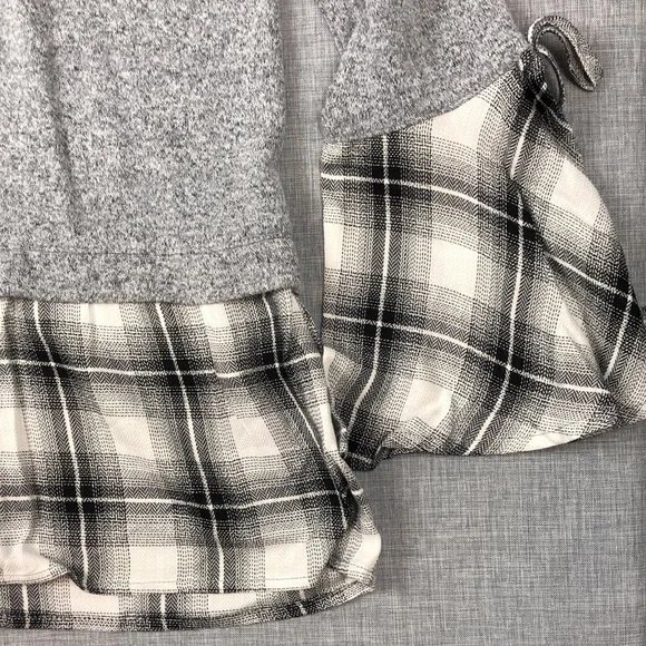 Style & Co Gray Plaid Layered Look Top Size Small - Picture 4 of 5